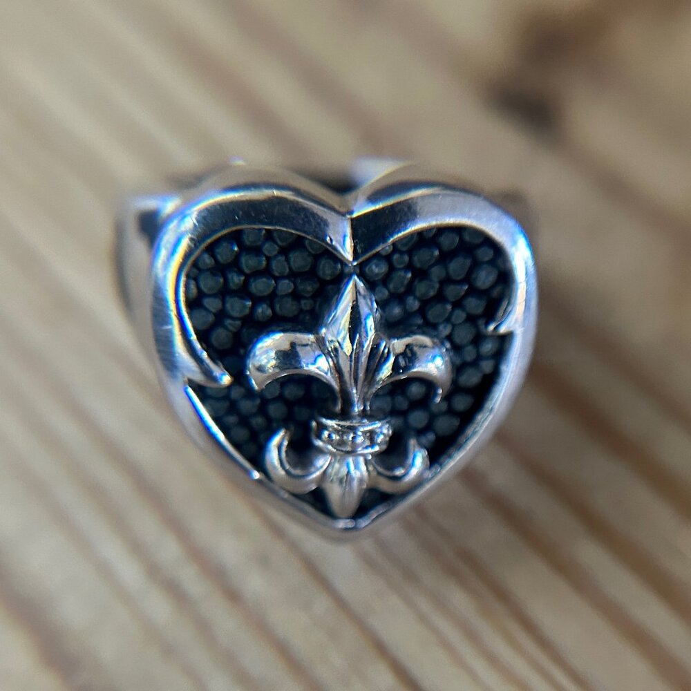 Sterling Silver Heart Fleur-de-Lis Signet Ring Heavy Crest Design Signed Vintage